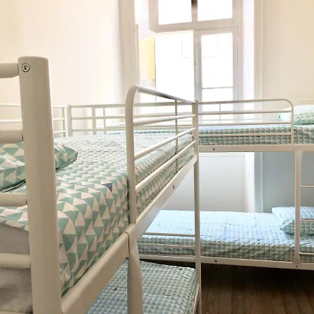 Hostel 9ninelives *